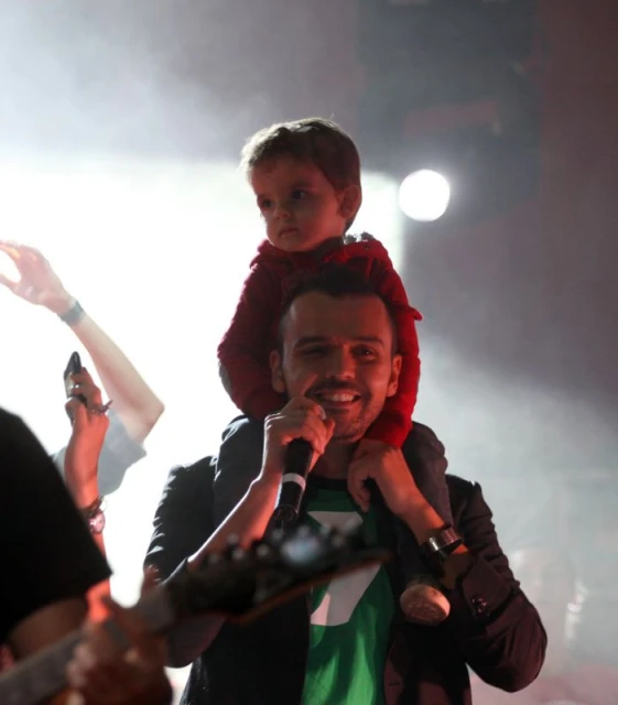 Графа със сина си /сн. Кристина Цветкова