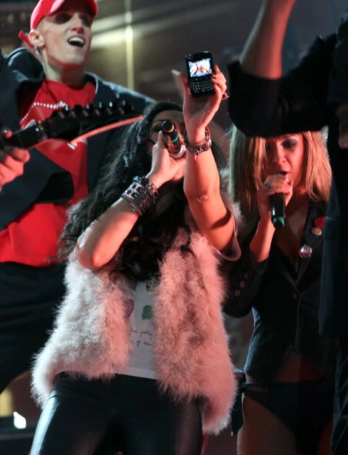 Сантра и Лора Караджова /сн. Кристина Цветкова