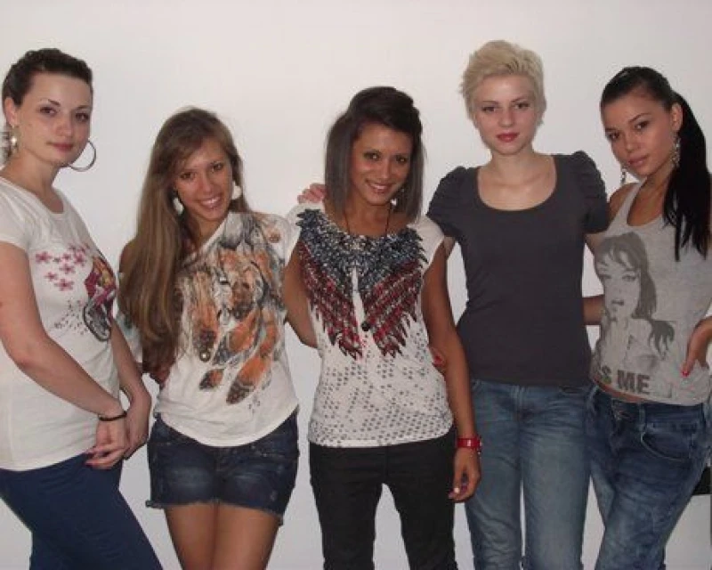 Донна Бангьозова, Диана Гаджонова, Даяна Караиванова, Албена Танева и Мария Маринова