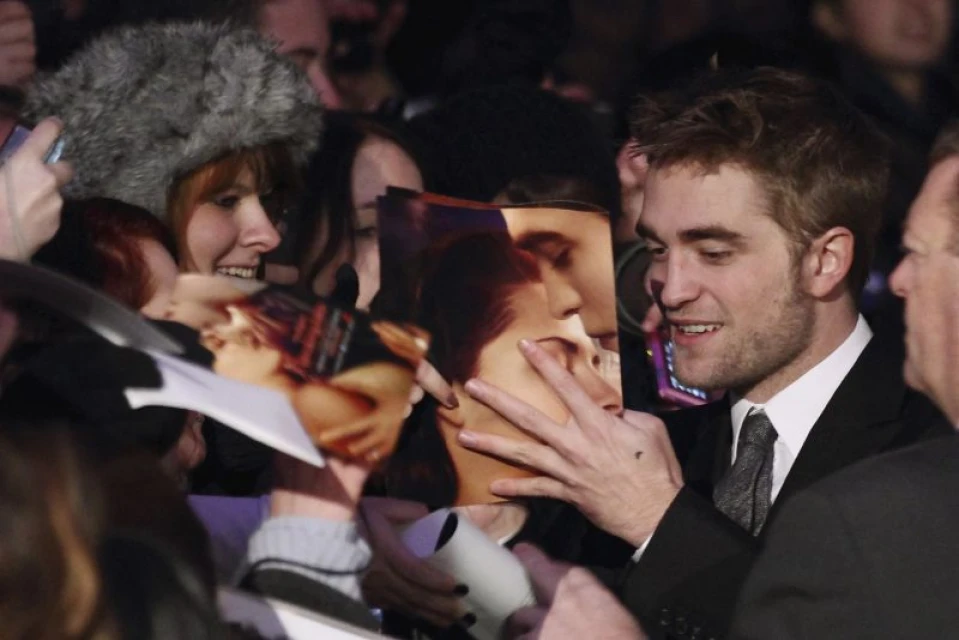 Звездите от "Здрач"  Робърт Патинсън (Robert Pattinson) и Тейлър Лаутнър (Taylor Lautner) представиха предпоследния филм от сагата в Берлин.