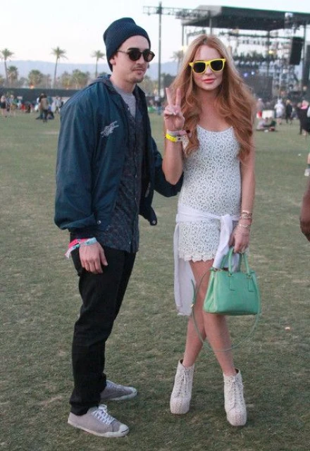 Лошото момиче на Холивуд Линдзи Лоън на феста Coachella в Калифорния