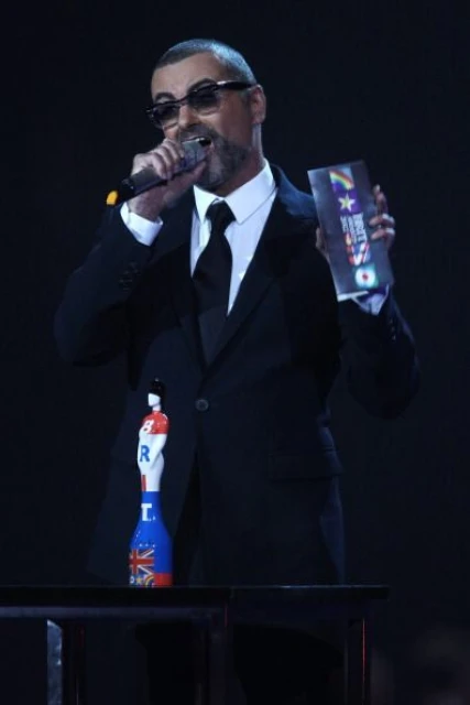 George Michael се появи публично за първи път, след дълго боледуване