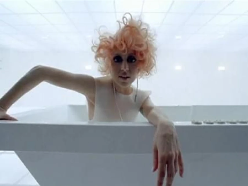 Bad Romance (Октомври 2009)